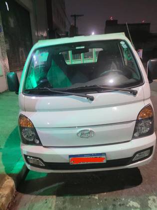 HYUNDAI HR 2.5 LONGO SEM CAÇAMBA 4X2 16V 130CV TURBO INTERCOOLER DIESEL 2P MANUAL